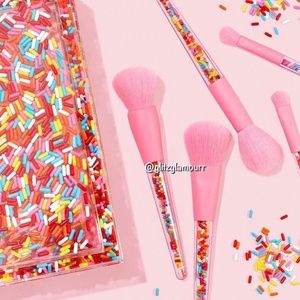 🍦Museum of Ice Cream x Sephora Sprinkle Pool Brush Set🍦